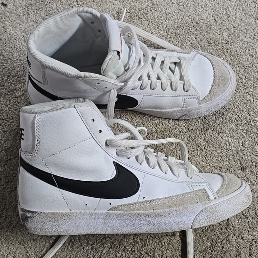 Nike Blazer Mid 77 Vintage White Youth Unisex Size 4.5